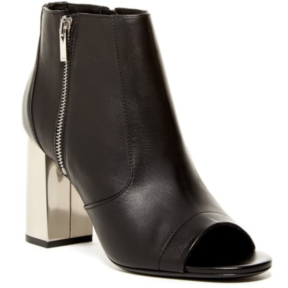 Vince Women's Faber Peep Toe Booties US 9/39